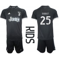 Dres Juventus Adrien Rabiot #25 Tretina pre deti 2023-24 Krátky Rukáv (+ trenírky)